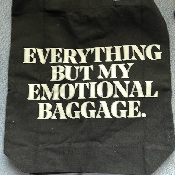 IL MAKIAGE Other - Massive il makiage beauty kit—